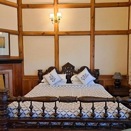 The Heritage Club - Tripura Castle Hotel And Spa Шиллонг Экстерьер фото