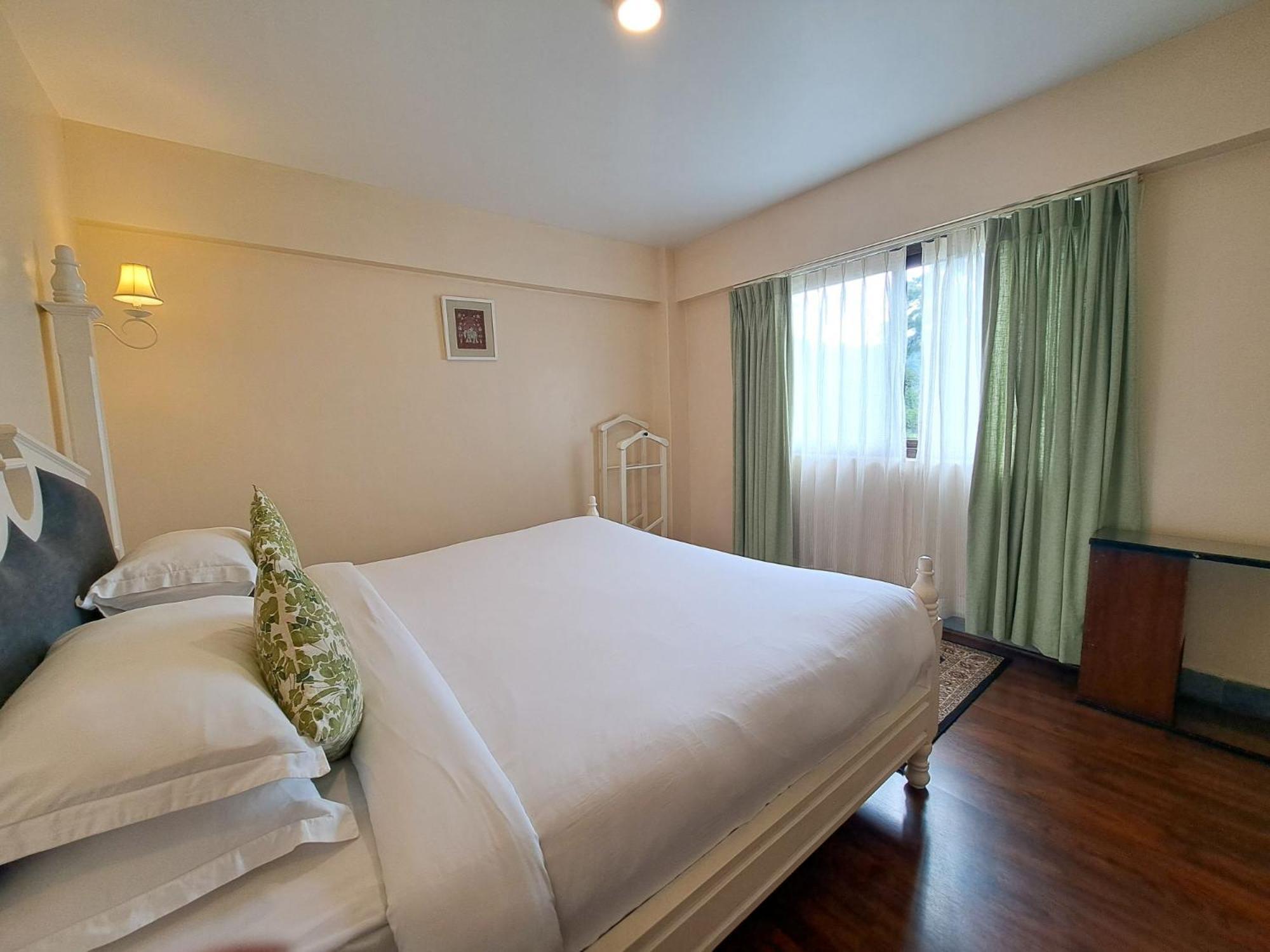 The Heritage Club - Tripura Castle Hotel And Spa Шиллонг Экстерьер фото
