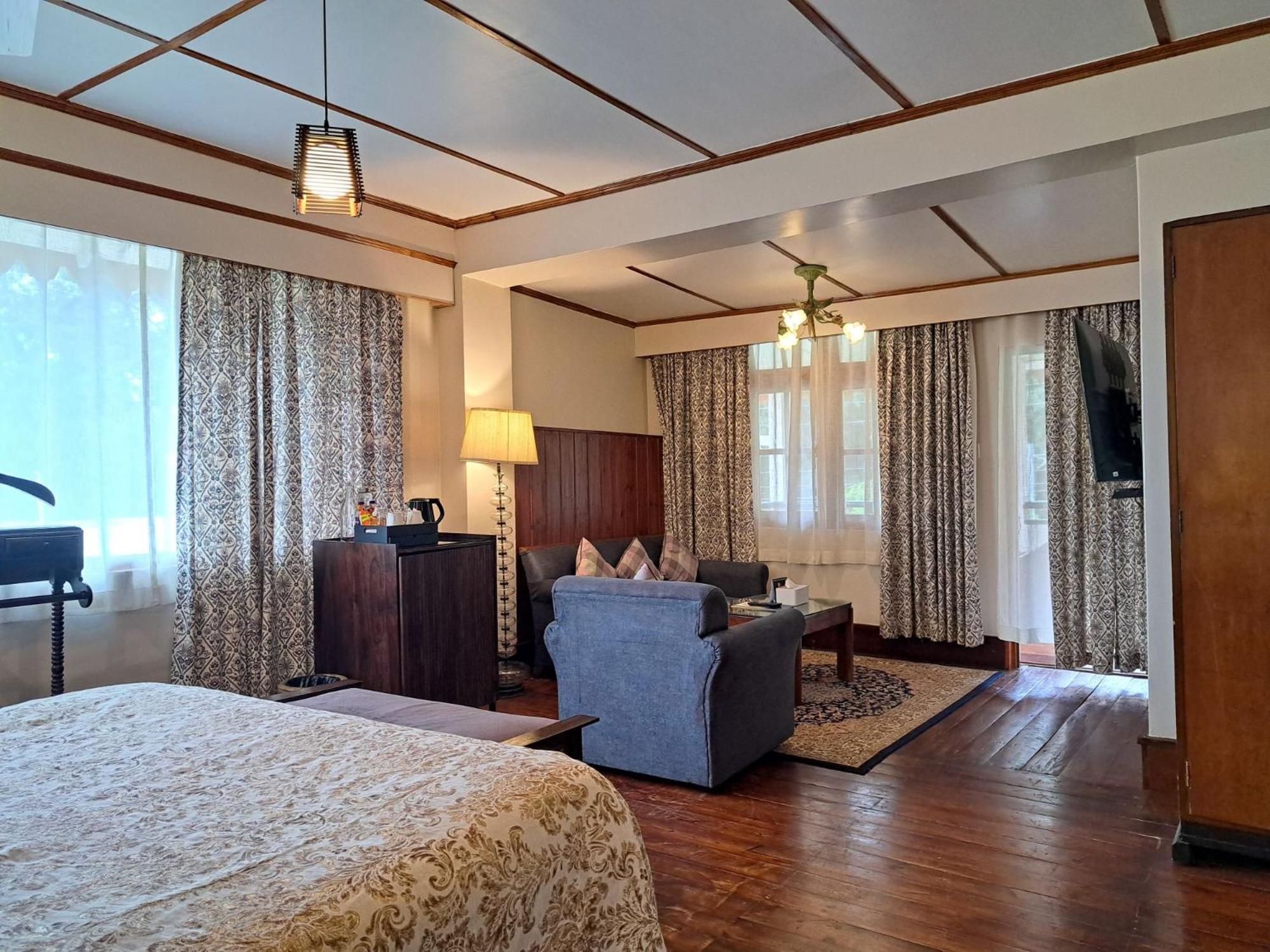 The Heritage Club - Tripura Castle Hotel And Spa Шиллонг Экстерьер фото