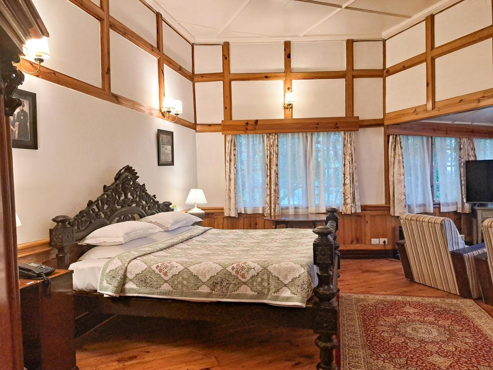 The Heritage Club - Tripura Castle Hotel And Spa Шиллонг Экстерьер фото