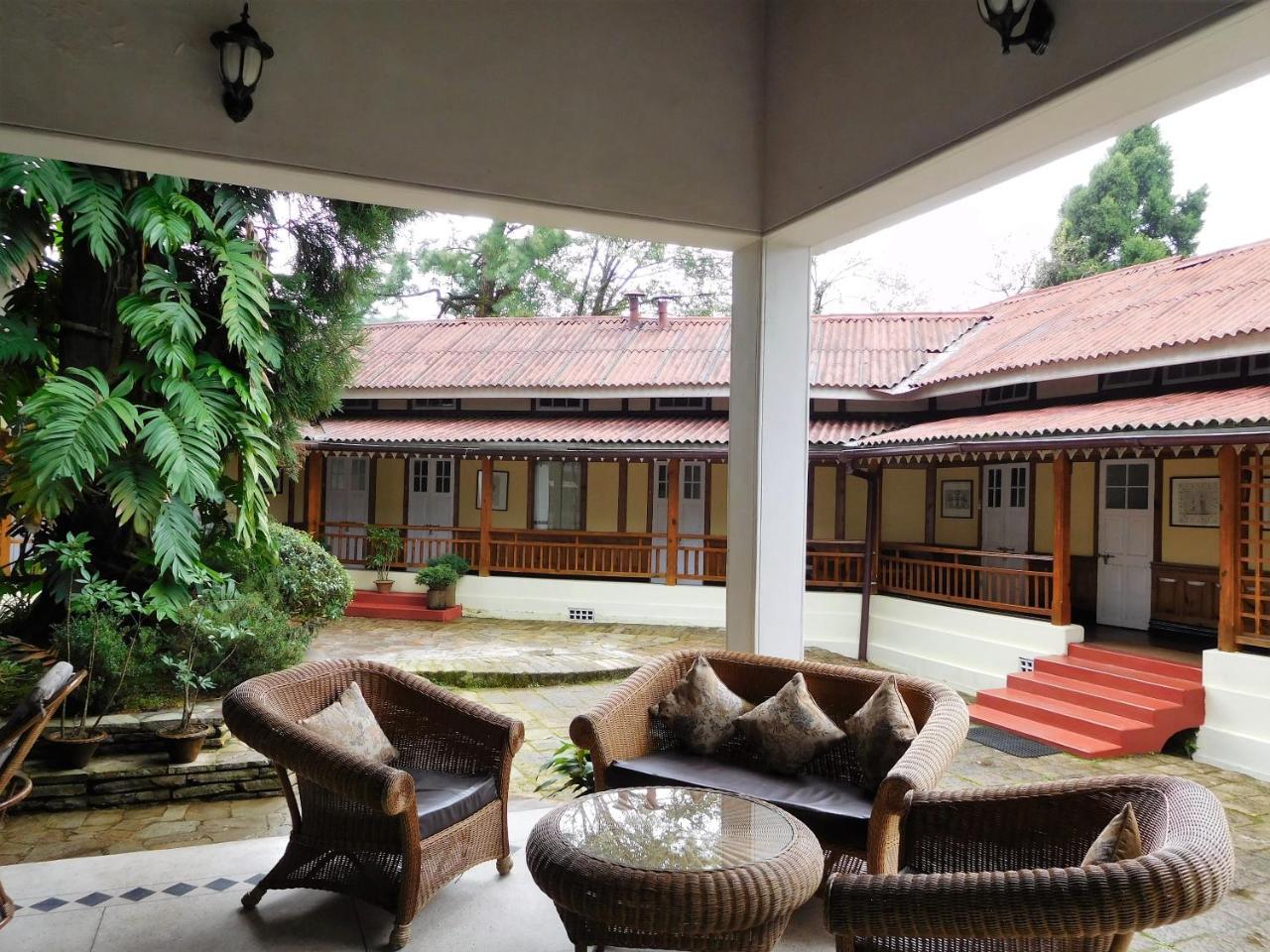 The Heritage Club - Tripura Castle Hotel And Spa Шиллонг Экстерьер фото